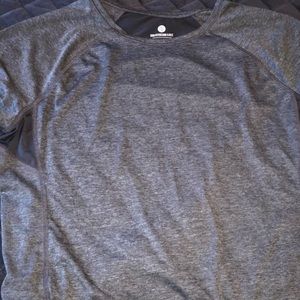 Old navy active t shirt